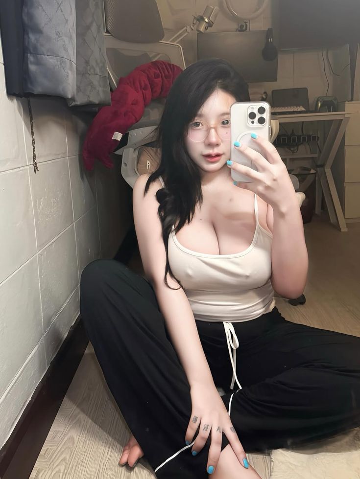 Miss Itskeyy Toge Bergairah Minta Rudal Viral Smp Terbaru Keeping An Eye On Calm Smp Top Global 2025 New