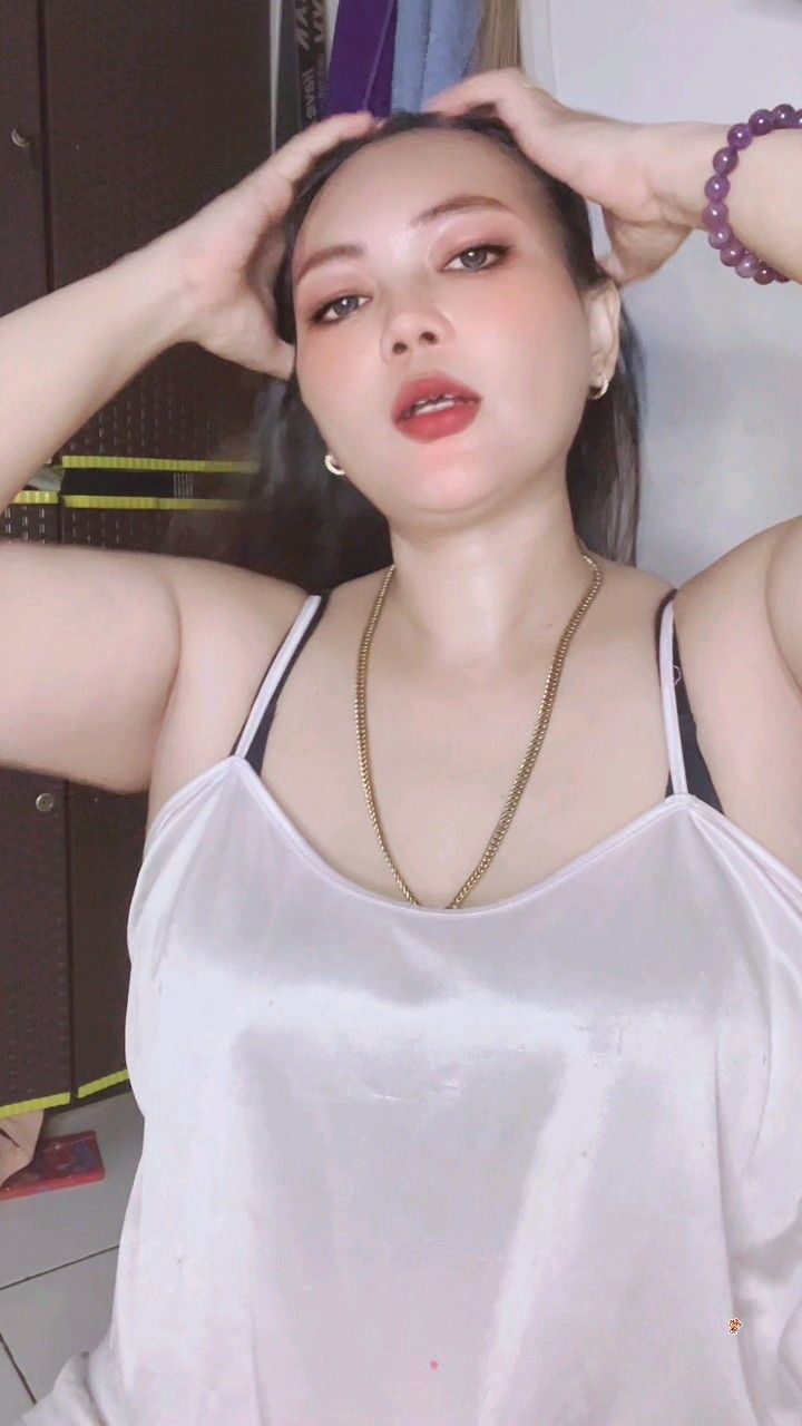 20 Viral Hijab on Social Media in 2025 [Updated] B0k3p Indo Tante Dan Manajernya