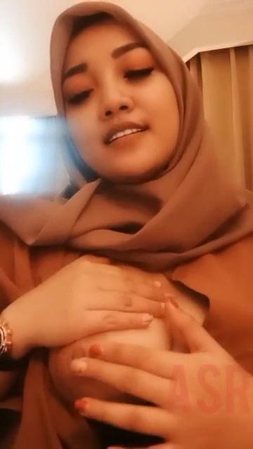 Abg Jilbab Viral ABG Buguru Hijab Ganjing di Mobil Gurih Nyoi Top Indonesia 2026 Rare Viral Indo Abg Trending